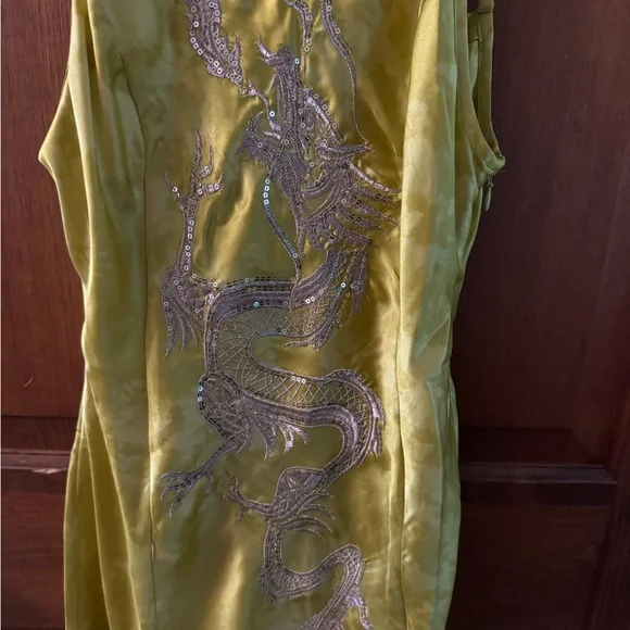 Urban Outfitters Lime Green Satin Mini Dress with Beaded Dragon - Picture 5 of 6